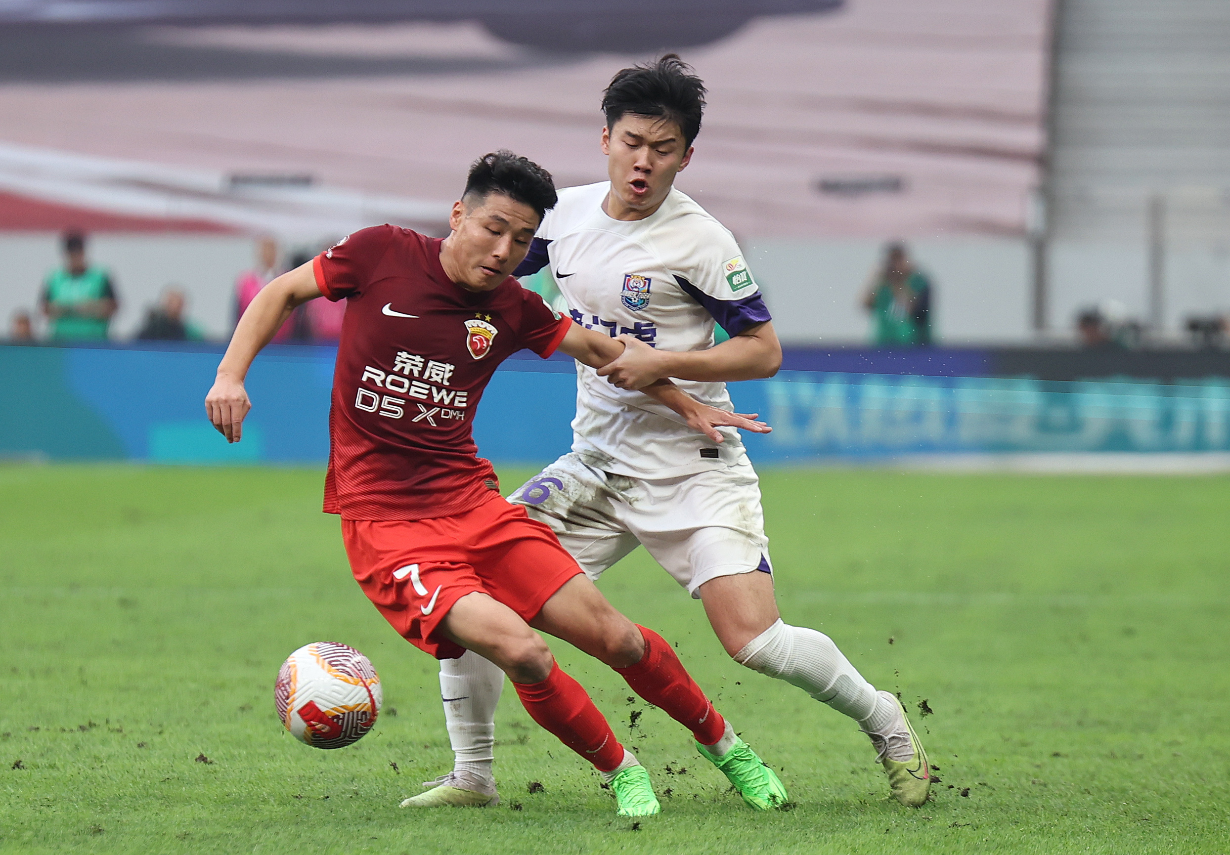 爱游戏官网关于赛后中超传出新动向；上海海港队长鼓劲；管理层表态——震撼外界；年轻球员得到机会的信息