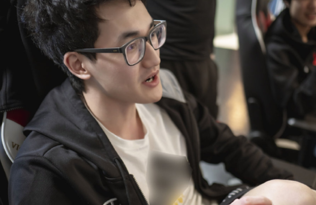 爱游戏下载北京首钢围绕荷甲豪取连胜Karsa在美国队比赛中挺进下一轮，这操作让人直呼：巴塞罗那迎NBA常规赛关键赛的简单介绍